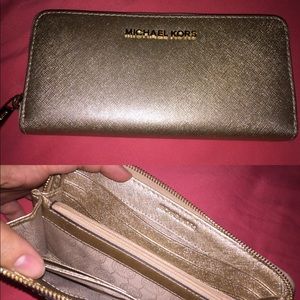 Michael Kors Gold Wallet